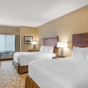 Queen Room Two Queen Beds River View